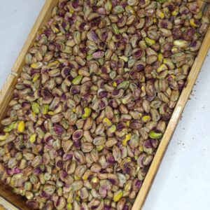 مغز پسته گلدار فندقی درجه یک