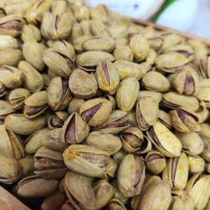 پسته اکبری دستچین شور زرد انس 26